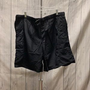 Columbia shorts w/ mesh lining